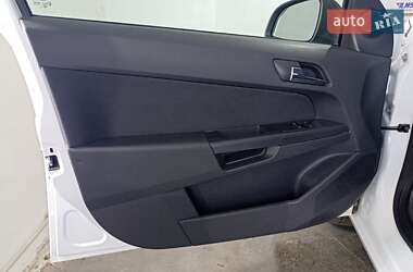 Универсал Opel Astra 2010 в 