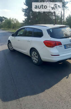 Универсал Opel Astra 2012 в Львове