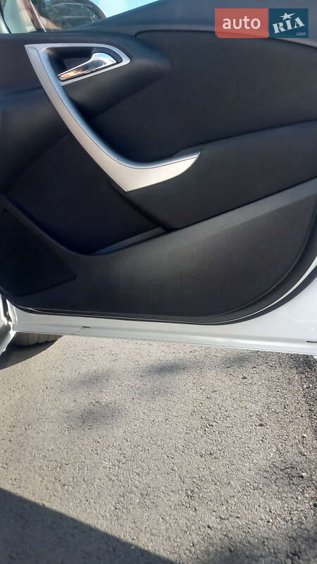 Універсал Opel Astra 2012 в Львові фото 12 Універсал Opel Astra 2012 в Львові