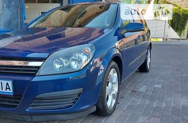 Універсал Opel Astra 2005 в Коломиї