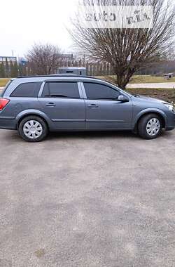 Универсал Opel Astra 2005 в Тернополе