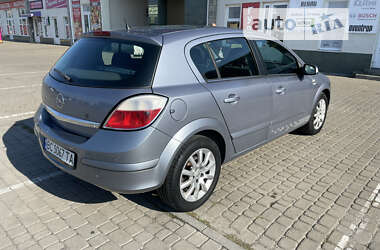 Хетчбек Opel Astra 2004 в Рудки