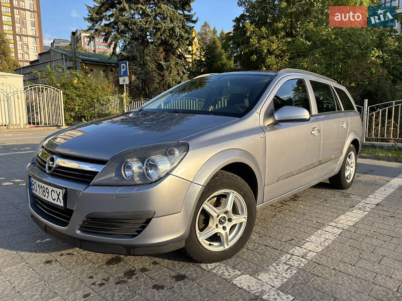 Универсал Opel Astra 2005 в Тернополе