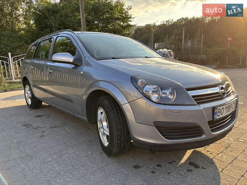 Универсал Opel Astra 2005 в Тернополе