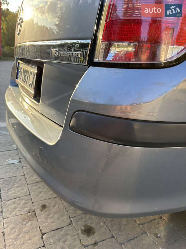 Универсал Opel Astra 2005 в Тернополе