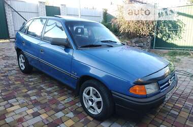 Хэтчбек Opel Astra 1994 в Запорожье