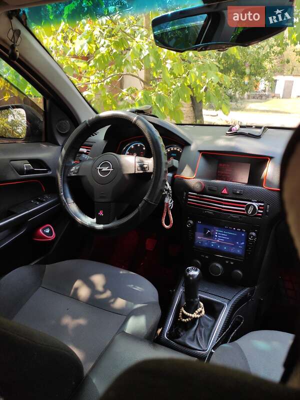 Универсал Opel Astra 2011 в Вапнярке