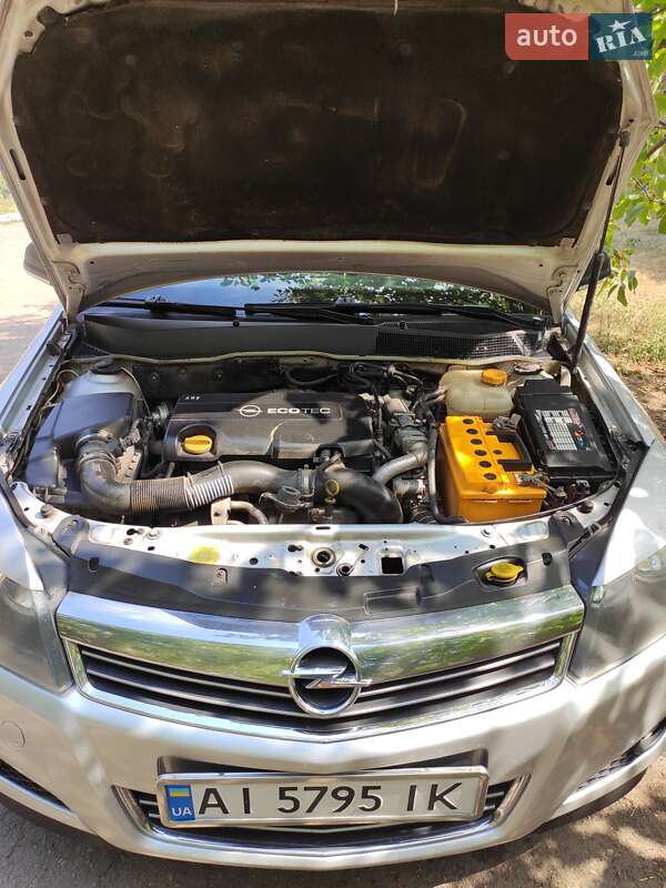 Универсал Opel Astra 2011 в Вапнярке
