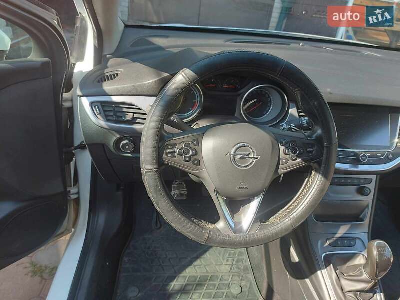 Универсал Opel Astra 2016 в Белой Церкви