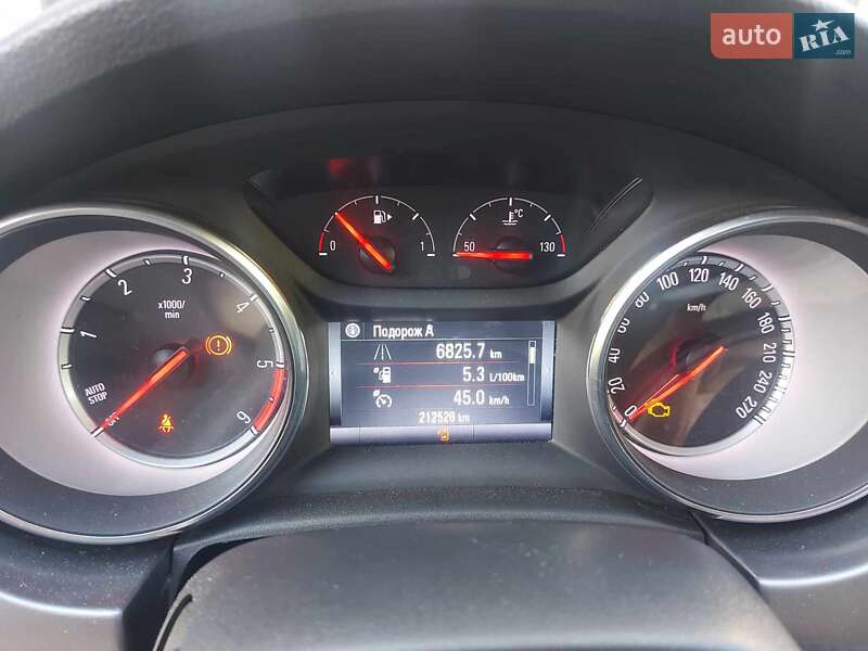 Универсал Opel Astra 2016 в Белой Церкви