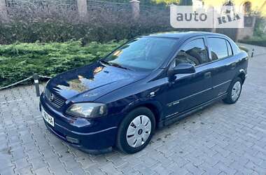 Седан Opel Astra 1998 в Черновцах