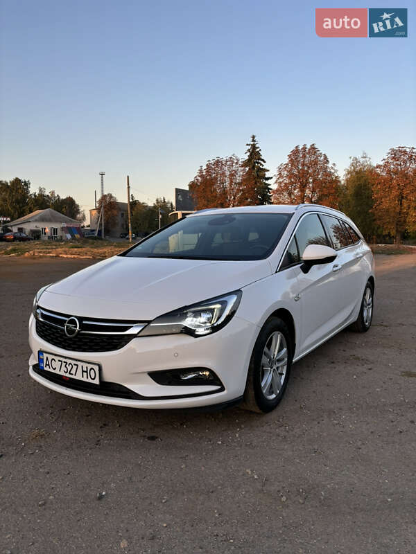 Універсал Opel Astra 2019 в Дніпрі