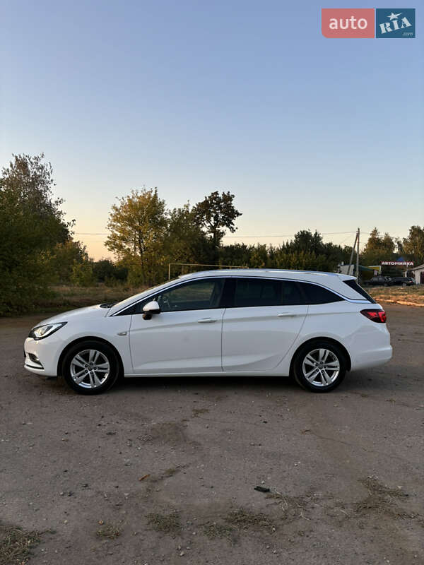 Універсал Opel Astra 2019 в Дніпрі