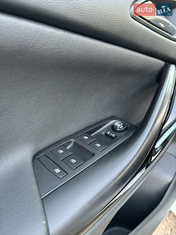 Універсал Opel Astra 2019 в Дніпрі