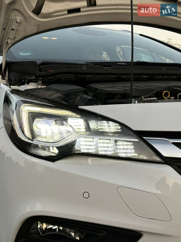 Універсал Opel Astra 2019 в Дніпрі