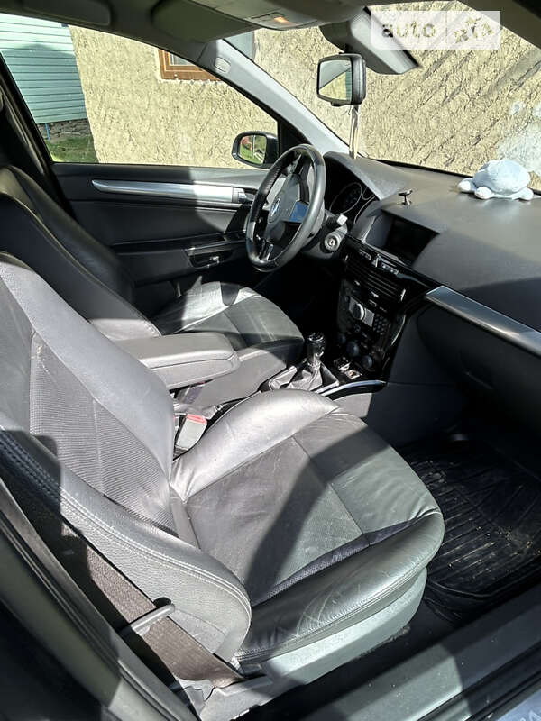 Универсал Opel Astra 2009 в Косове