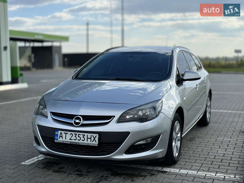 Универсал Opel Astra 2014 в Коломые