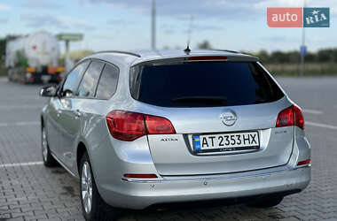 Универсал Opel Astra 2014 в Коломые