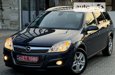 Универсал Opel Astra 2009 в Ровно