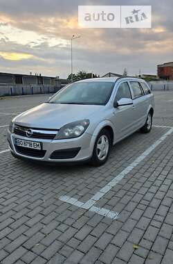 Універсал Opel Astra 2006 в Тернополі