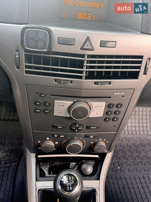 Хетчбек Opel Astra 2005 в Івано-Франківську