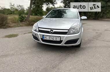 Універсал Opel Astra 2006 в Лубнах