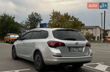 Универсал Opel Astra 2011 в 