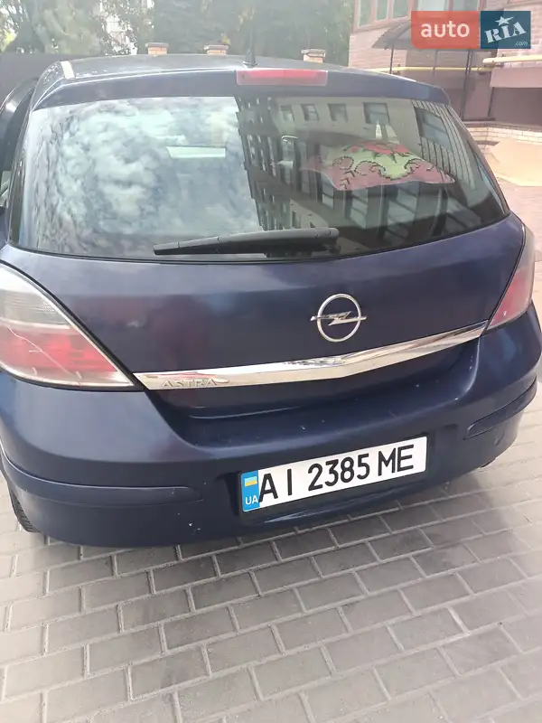 Opel Astra 2012