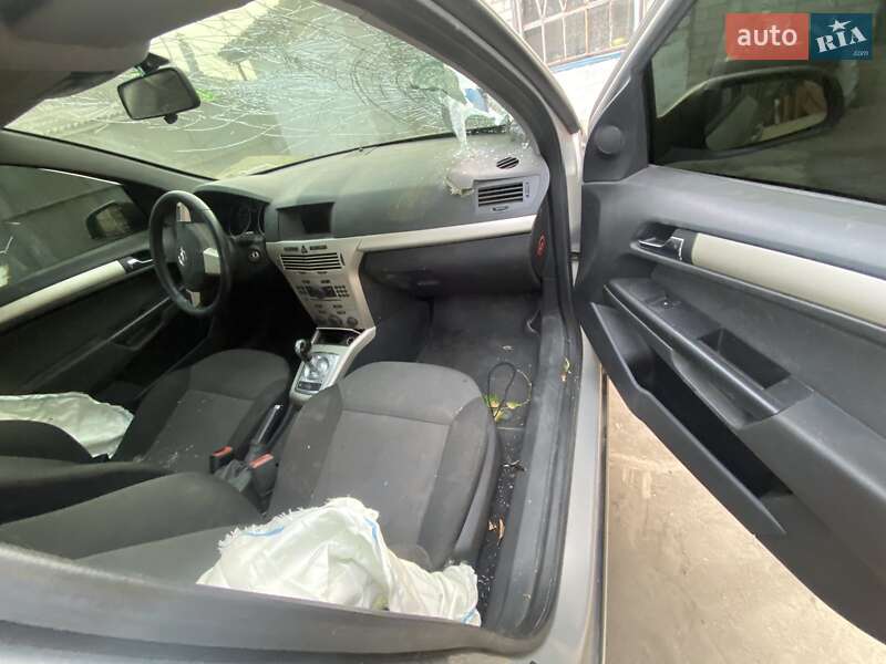 Седан Opel Astra 2007 в Днепре фото 5 Седан Opel Astra 2007 в Днепре