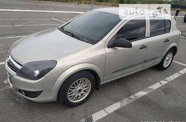 Хэтчбек Opel Astra 2008 в Чернигове