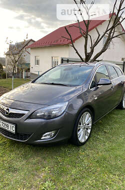 Универсал Opel Astra 2010 в Стрые