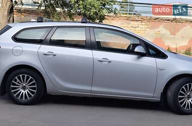 Універсал Opel Astra 2012 в Бердичеві