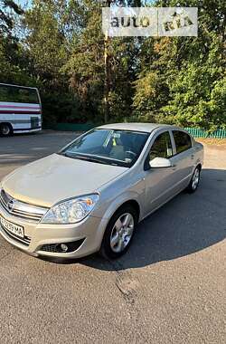 Седан Opel Astra 2008 в Киеве