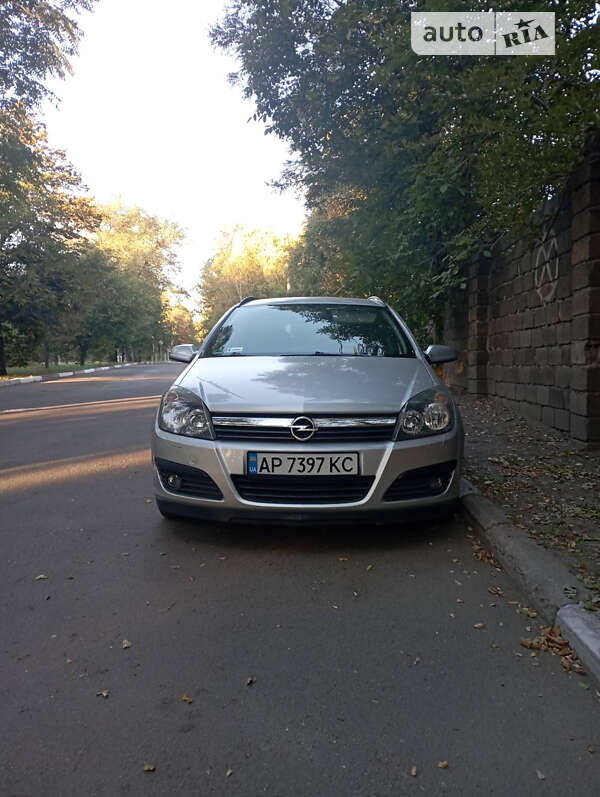 Універсал Opel Astra 2005 в Запоріжжі