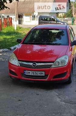 Хэтчбек Opel Astra 2007 в Барановке