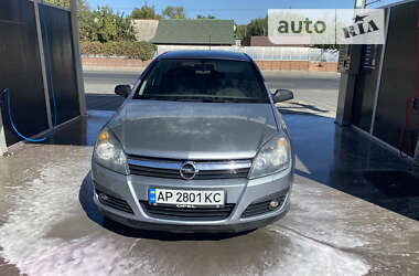 Хэтчбек Opel Astra 2006 в Запорожье