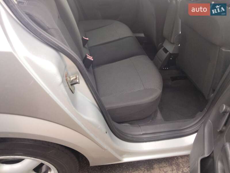 Хэтчбек Opel Astra 2004 в Житомире