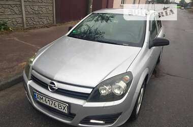 Хэтчбек Opel Astra 2004 в Житомире