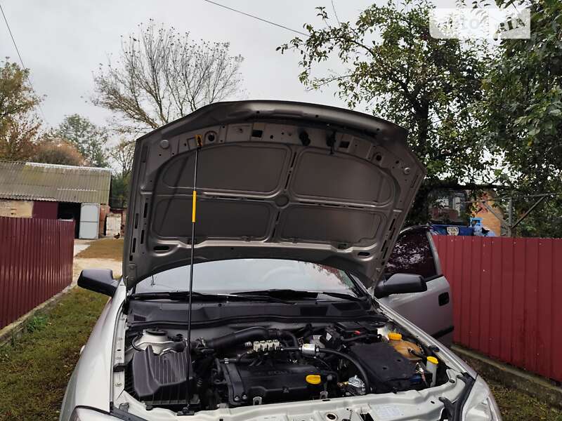 Седан Opel Astra 2007 в Бердичеві