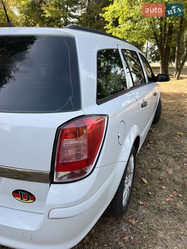 Универсал Opel Astra 2010 в Нежине фото 21 Универсал Opel Astra 2010 в Нежине