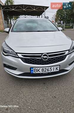 Универсал Opel Astra 2017 в Луцке