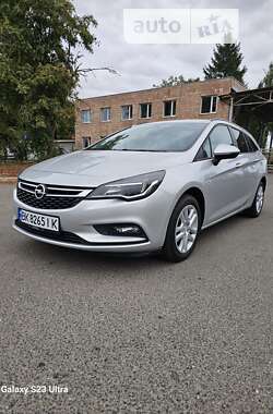 Универсал Opel Astra 2017 в Луцке