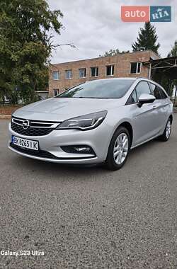 Универсал Opel Astra 2017 в Луцке