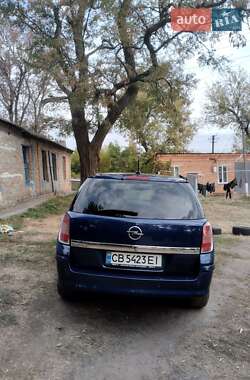 Универсал Opel Astra 2010 в 