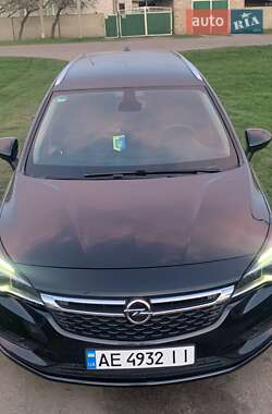Универсал Opel Astra 2016 в 