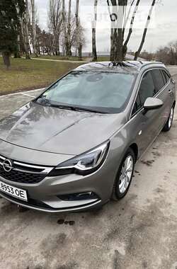 Універсал Opel Astra 2017 в Запоріжжі