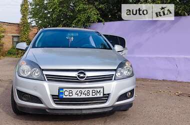 Хетчбек Opel Astra 2011 в Чернігові