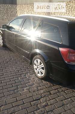 Універсал Opel Astra 2009 в Тернополі