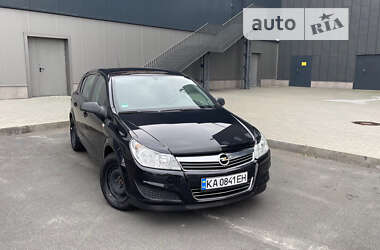 Хэтчбек Opel Astra 2009 в Киеве