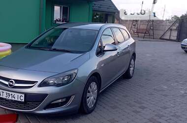 Універсал Opel Astra 2013 в Івано-Франківську